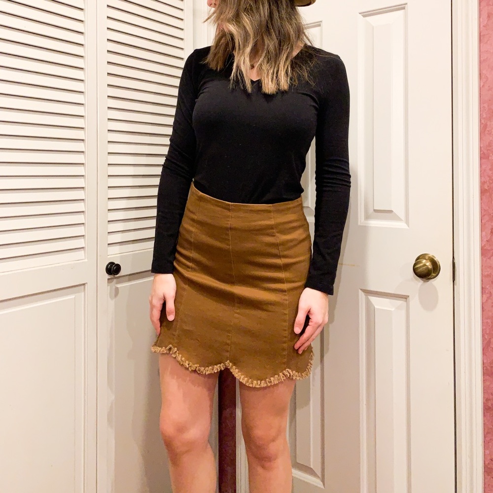 Women’s camel high waisted skirt